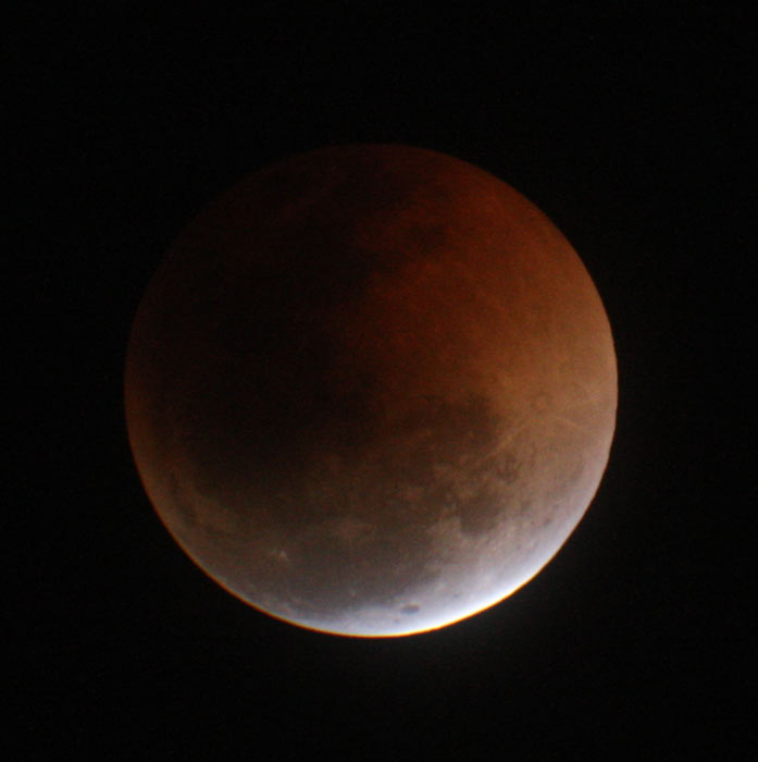 ga_lunareclipse_200708_2k0c.jpg